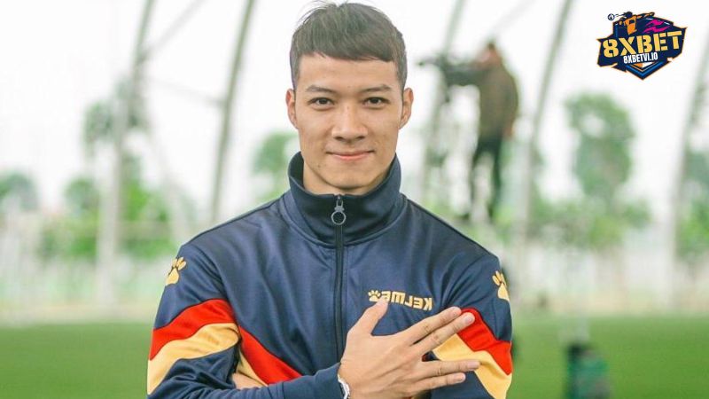 Đôi nét thông tin về bình luận viên Cán Cris