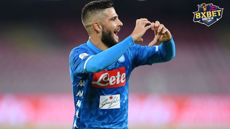 Sơ lược thông tin về Napoli cầu thủ